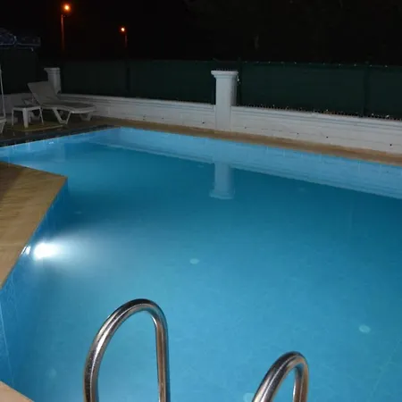 Villa Cennet 11 *